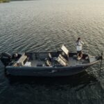 Crestliner Authority 2250