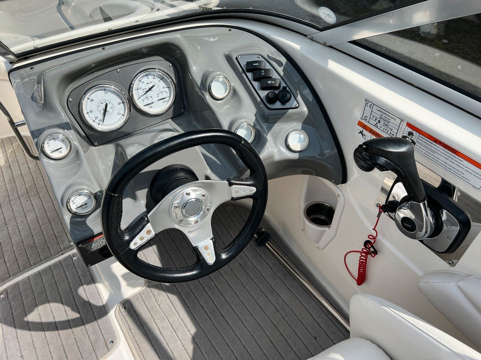 Sportboot Larson 180 Sport Bowrider Volvo-Penta