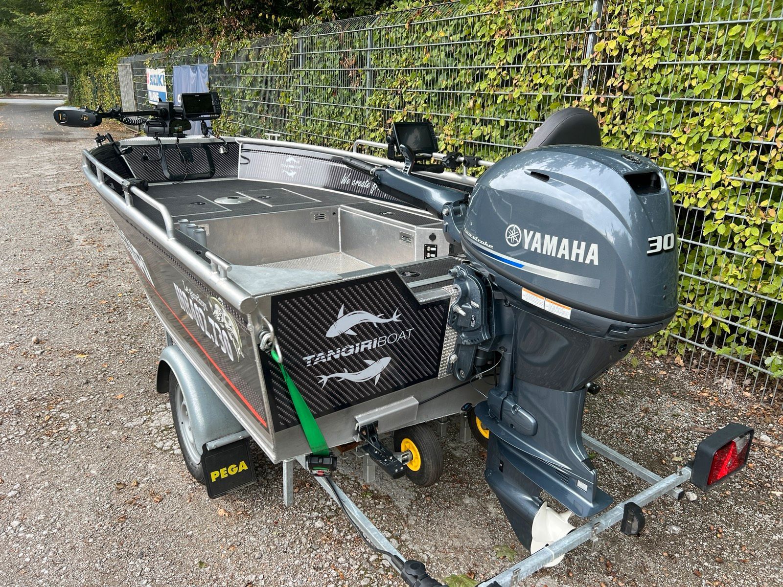 Aluminium Angelboot Tangiri 400