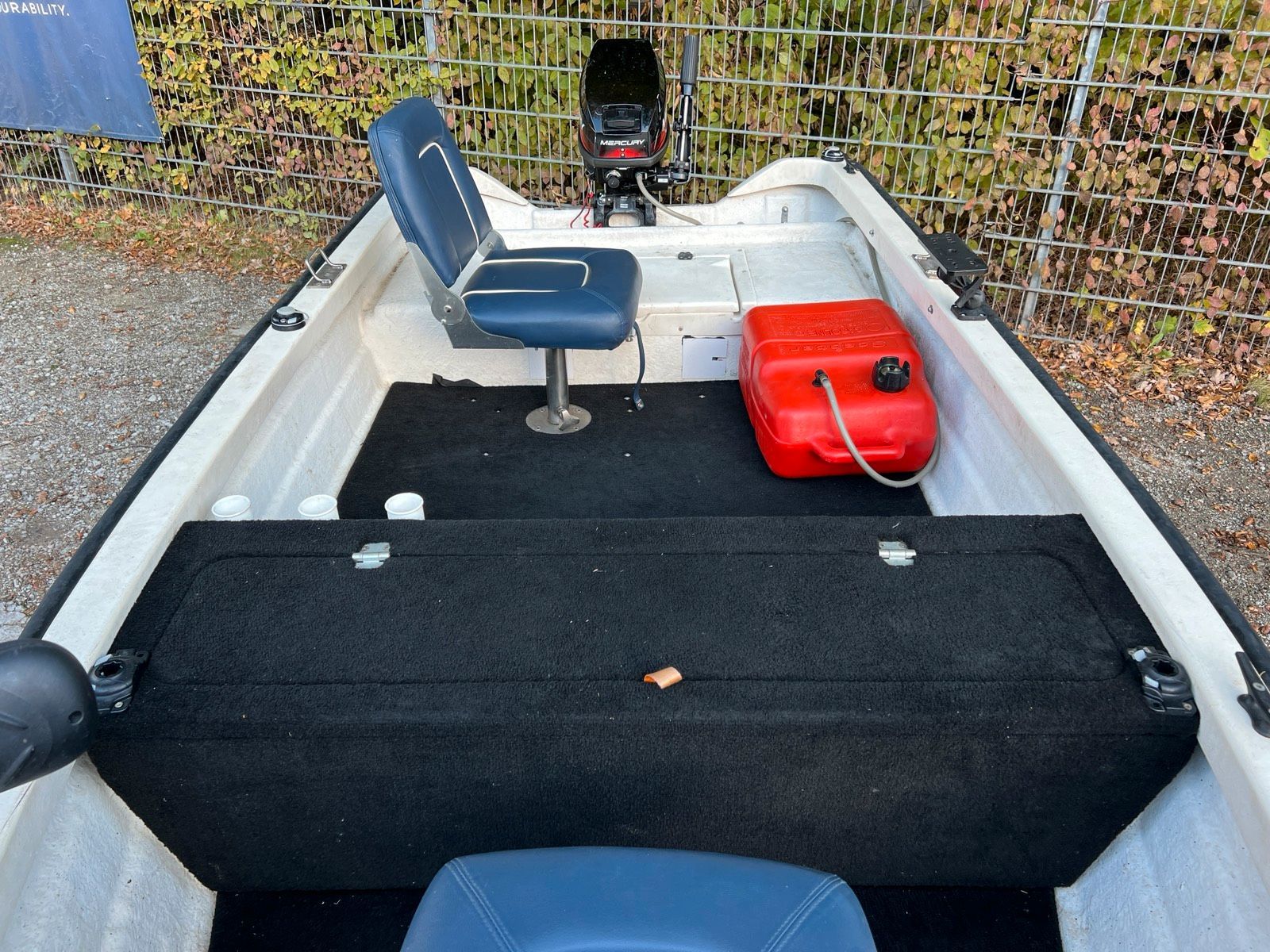 Angelboot Garda 380 mit Motor u. Trailer u. Elektronik
