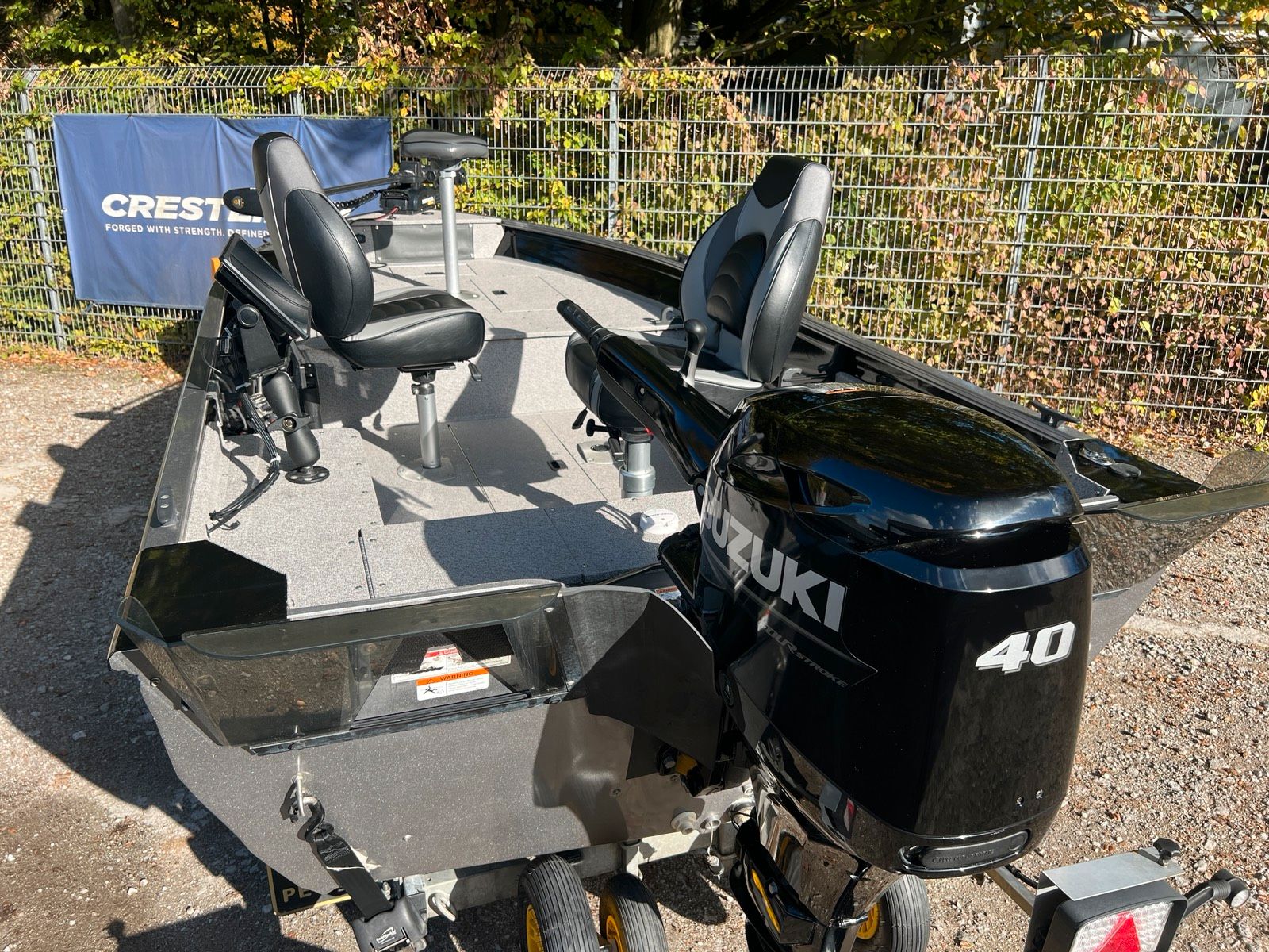 Crestliner Discovery 1450 Aluminium Angelboot Vollausstattung