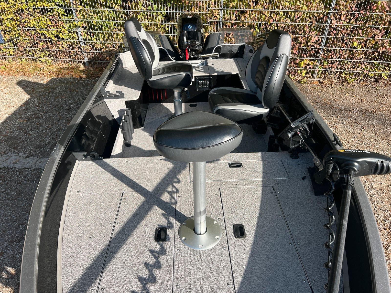 Crestliner Discovery 1450 Aluminium Angelboot Vollausstattung