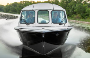 Crestliner Commander 2050